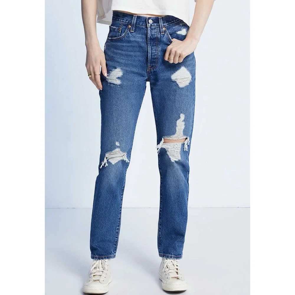 Levi's Blue Straight Leg Women's Jeans - Picture 2 of 9